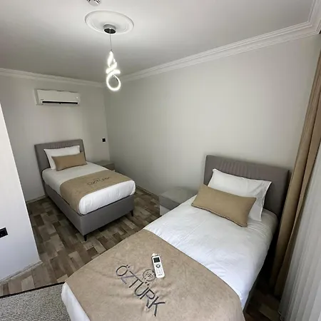 Oeztuerk Vip Апартаменты *