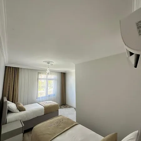 Oeztuerk Vip Апартаменты