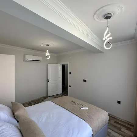 Oeztuerk Vip *