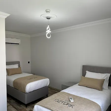 Oeztuerk Vip * Pelitli (Trabzon)